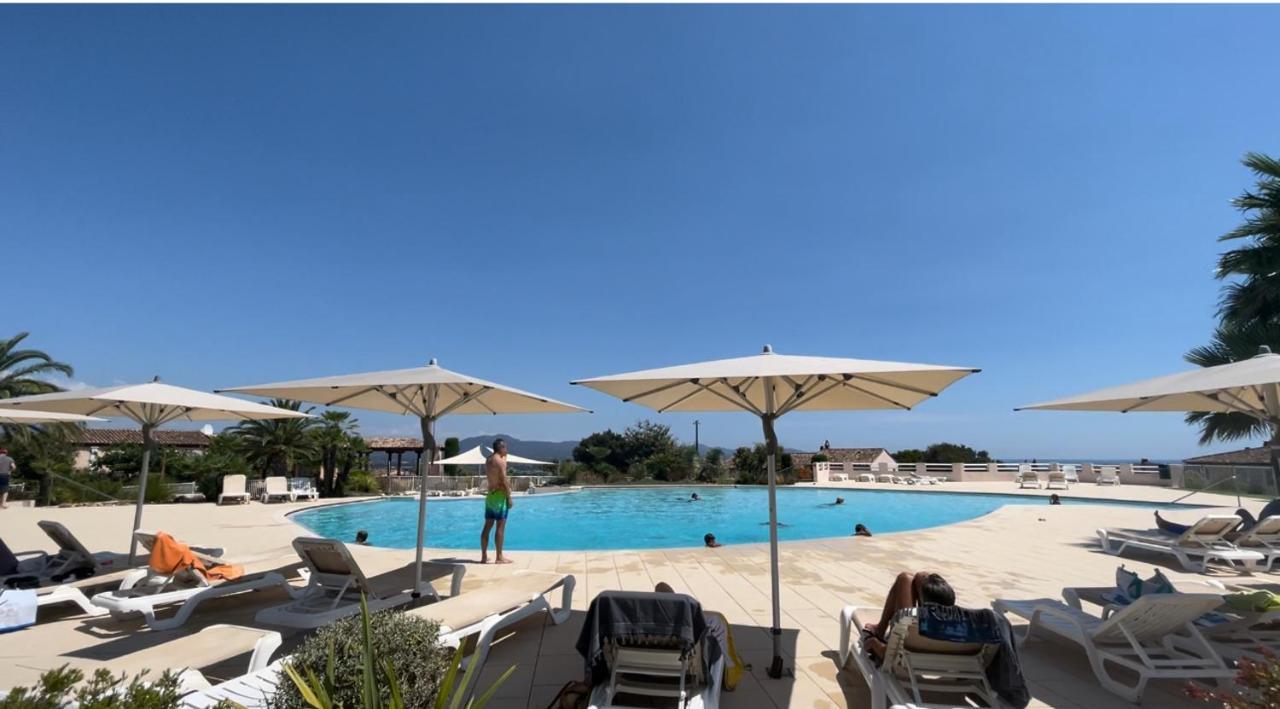 Studio Apartment - Domaine Du Golf Resort Roquebrune-sur-Argens Exterior photo